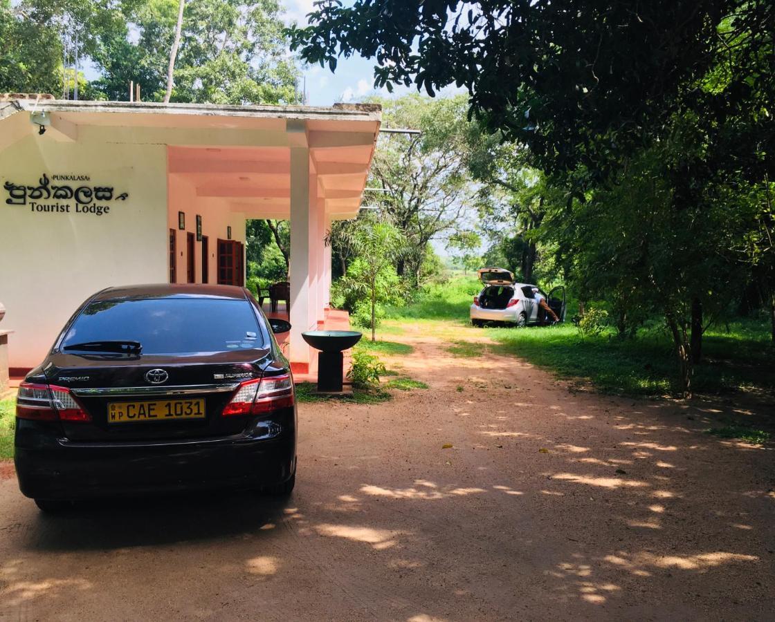 Punkalasa Tourist Lodge Anuradhapura Kültér fotó