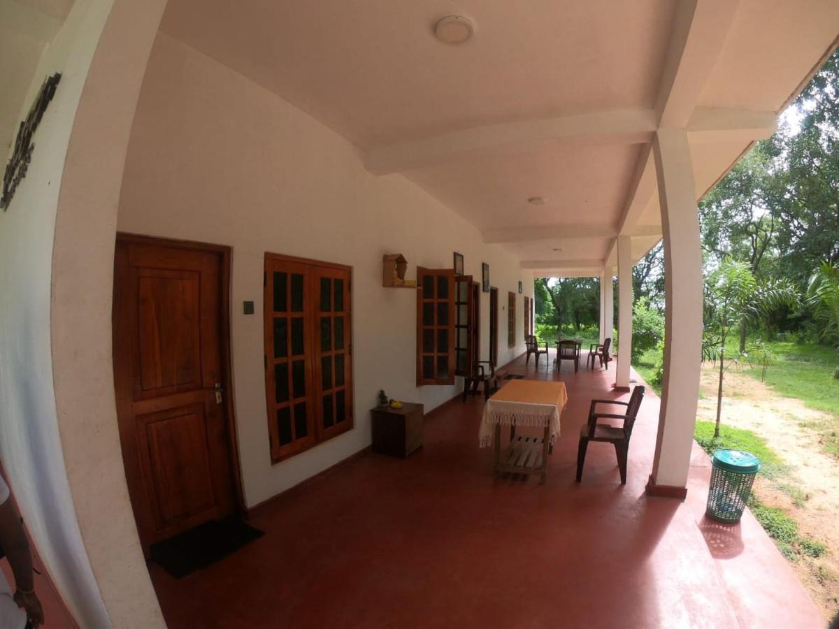 Punkalasa Tourist Lodge Anuradhapura Kültér fotó
